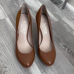 KORS Michael Kors Size 6